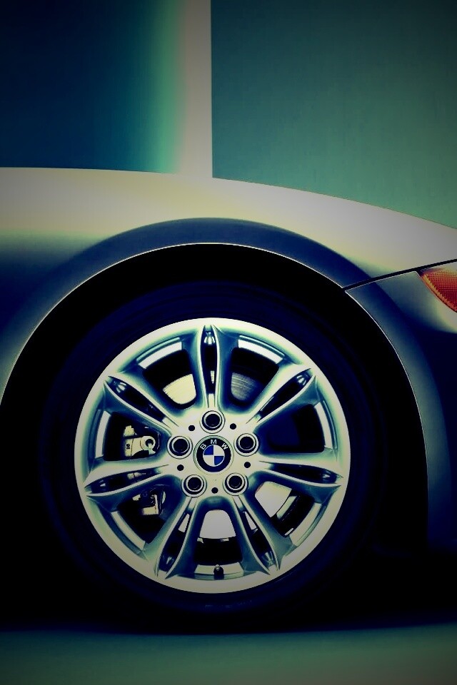 Переднее колесо автомобиля БМВ обои