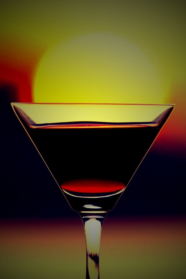 Солнце в бокале обои