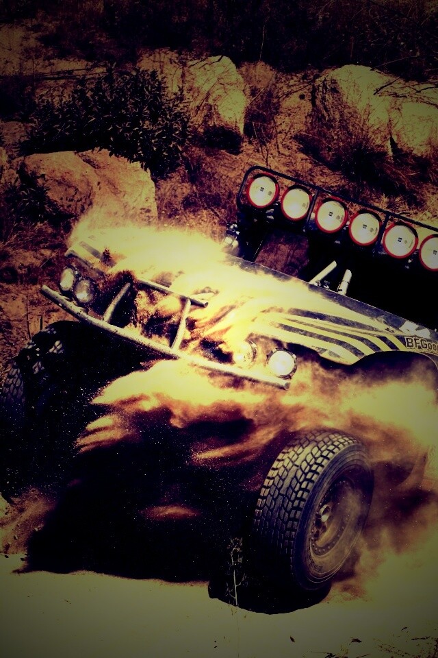 Раллийный внедорожник обои