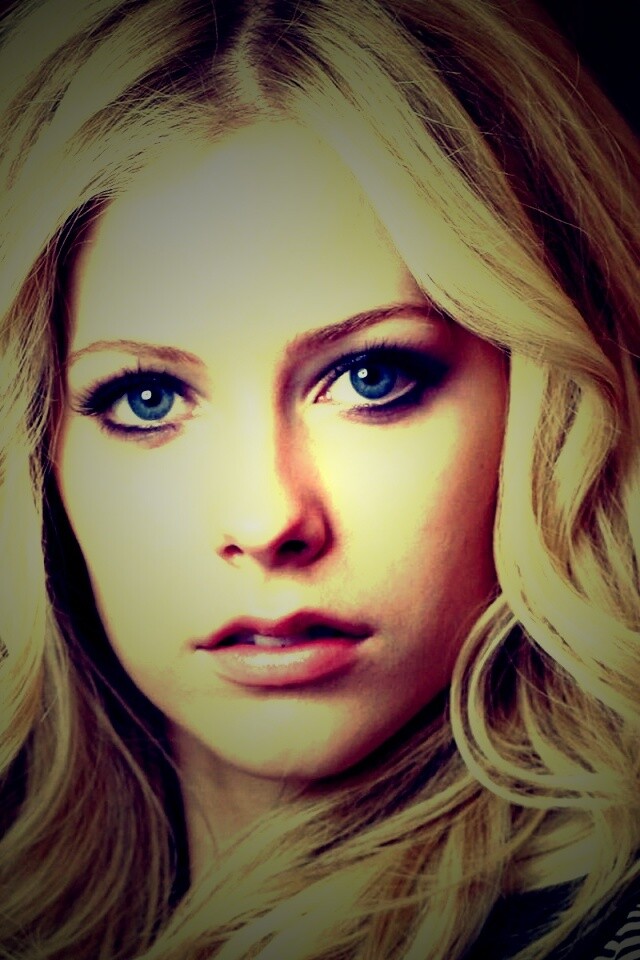 Блондинка Аврил Лавин обои