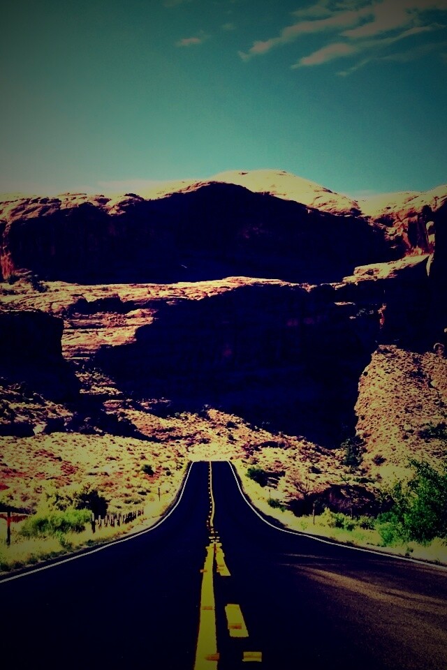 Дорога в горах обои