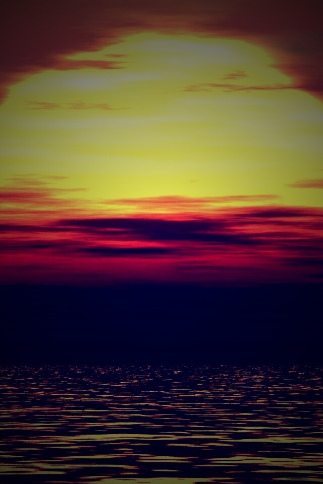 Закат над морской гладью обои