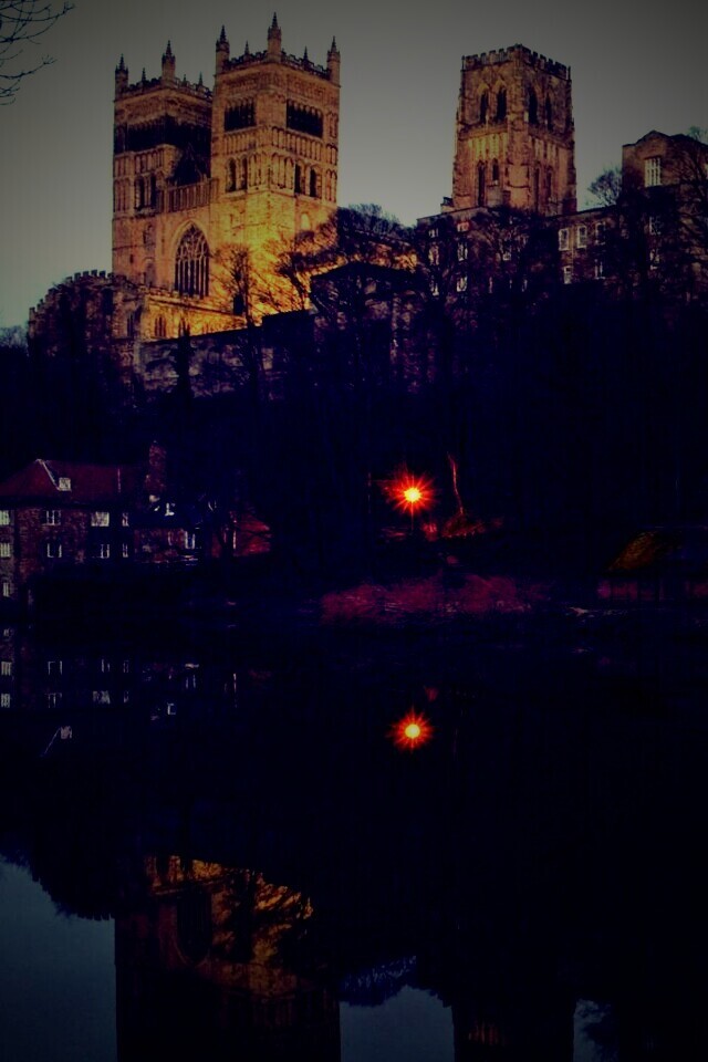 Даремский замок весной обои