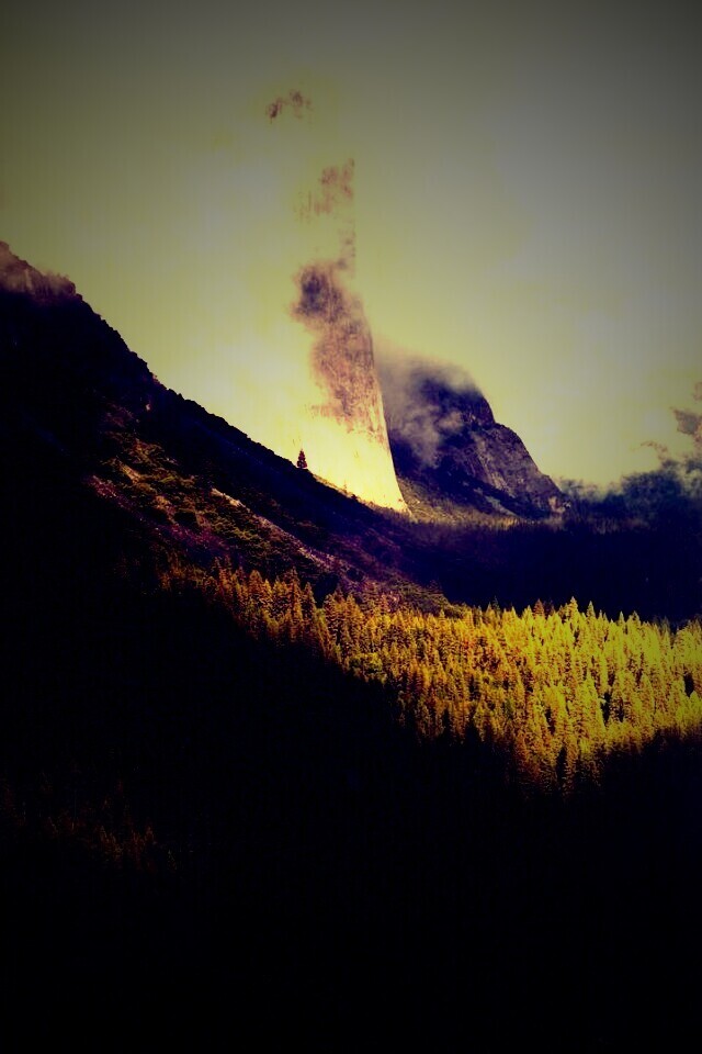 Туман в горах обои