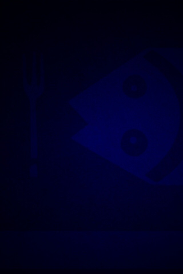 Вилка слева, нож справа обои