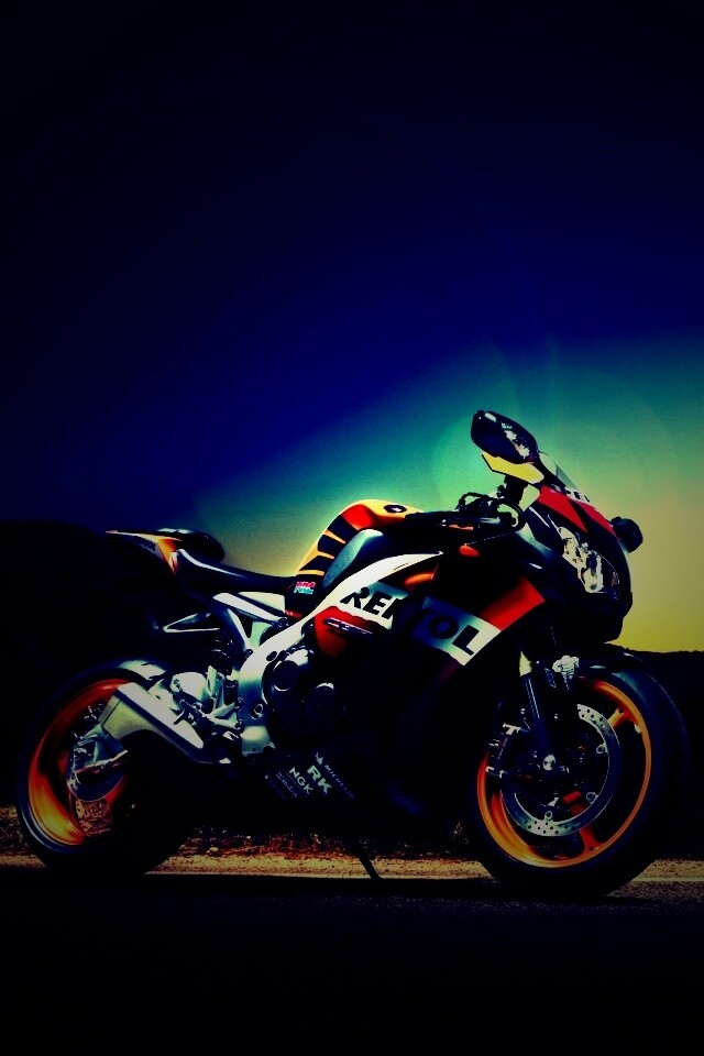 Мотоциклист и мотоцикл обои