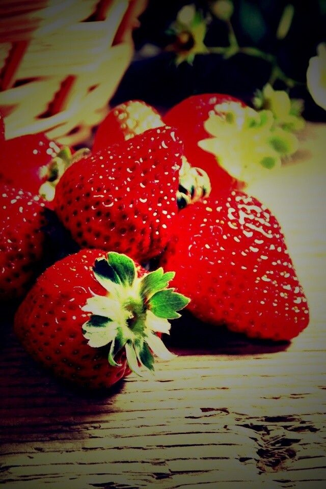 Клубничка обои