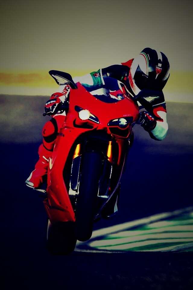 Мотоциклист на заднем колесе обои