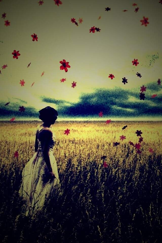 Грустная девушка в поле травы обои