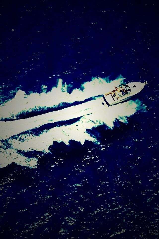 Вид на катер обои