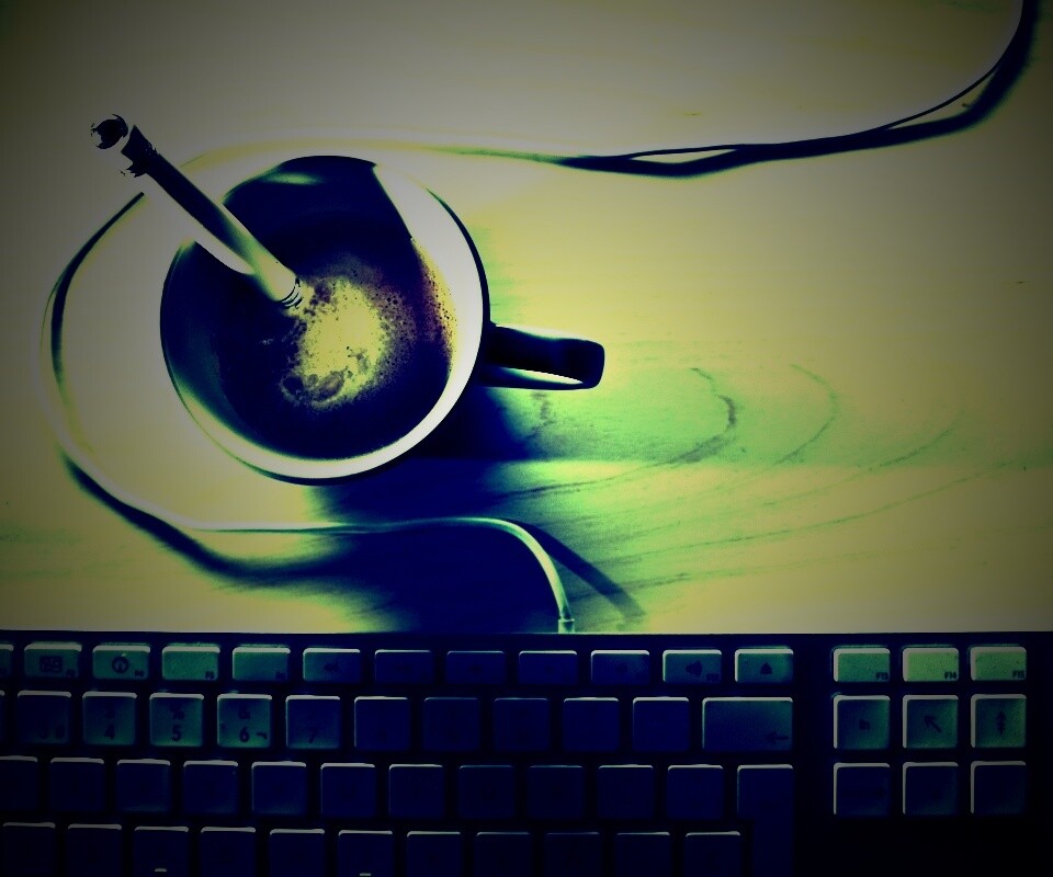 Ручка в кофе обои