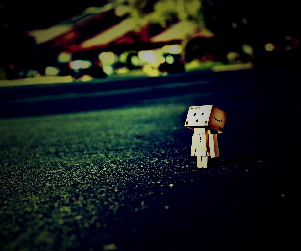 Данбо смотрит вверх обои