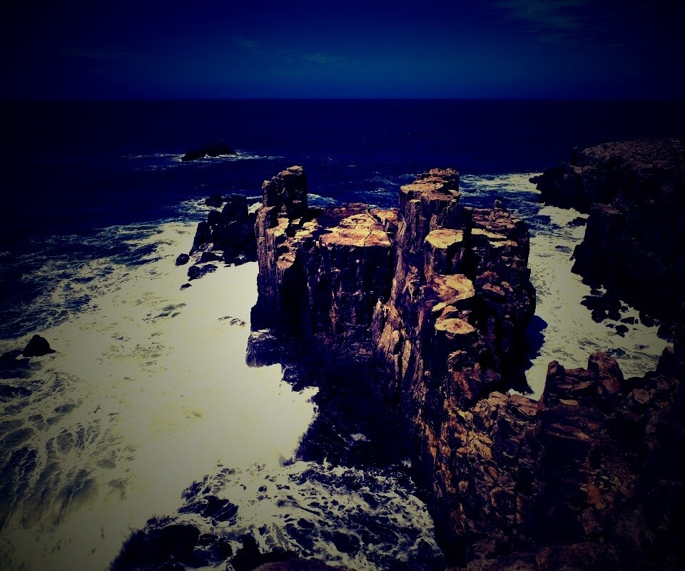 Плоские скалы обои