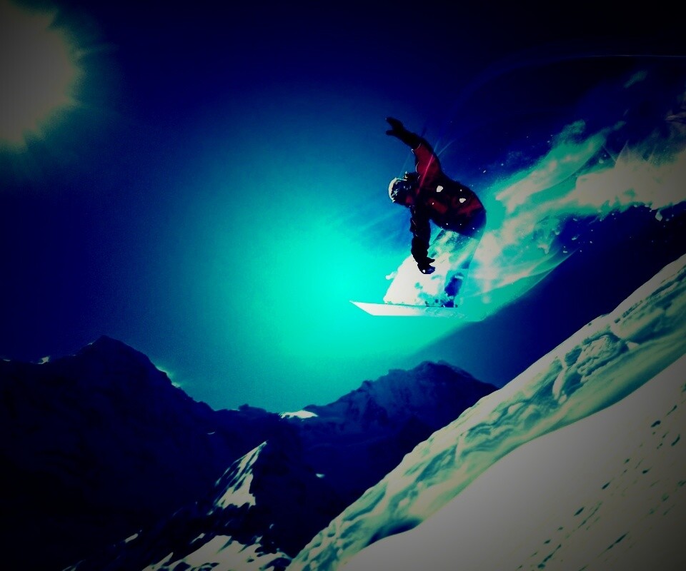 Сноубордист в прыжке обои
