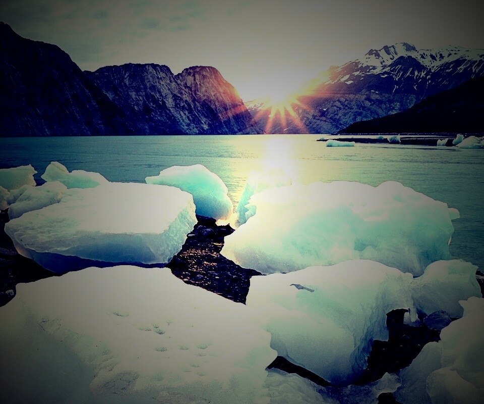 Зимнее горное озеро обои