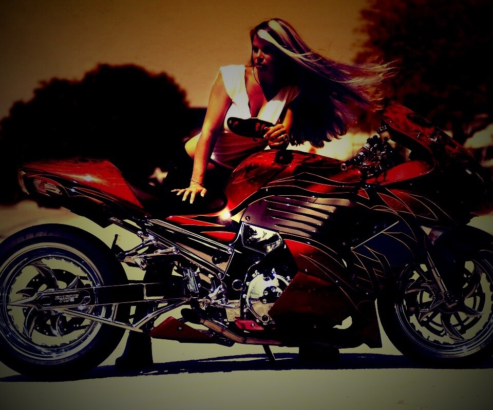 Девушка и байк обои
