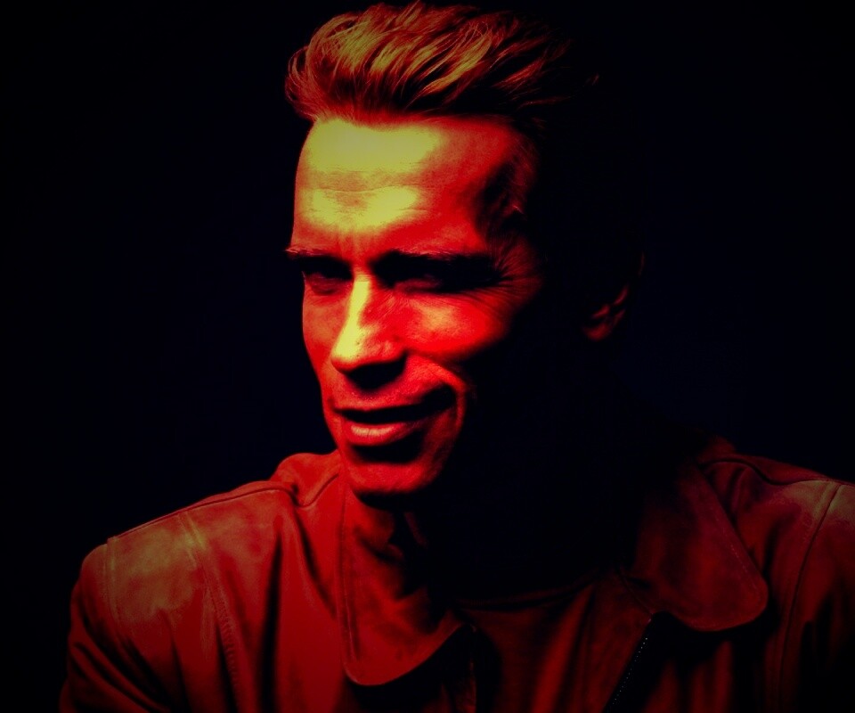 Молодой Арни обои