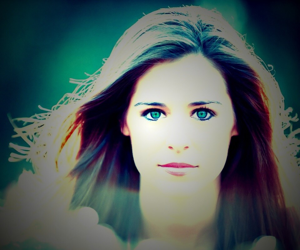 Девушка с голубыми глазами обои