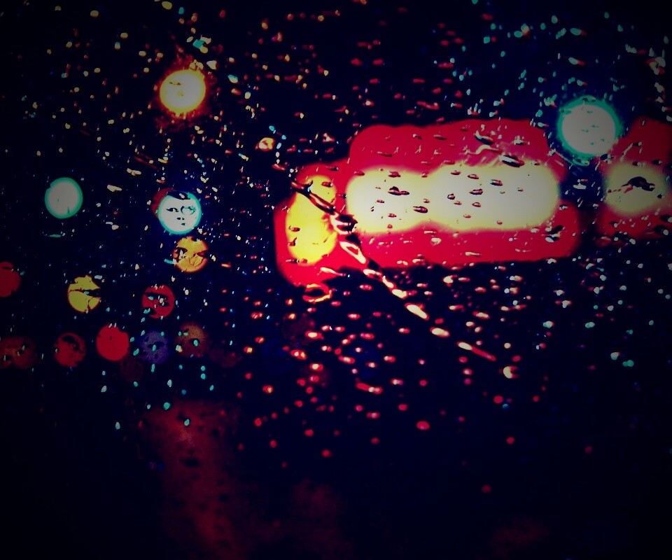 Дождь на стекле обои