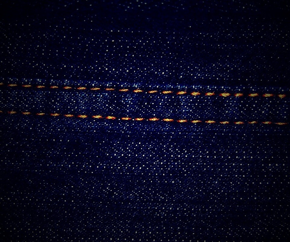 Темная джинсовая ткань со строчкой обои