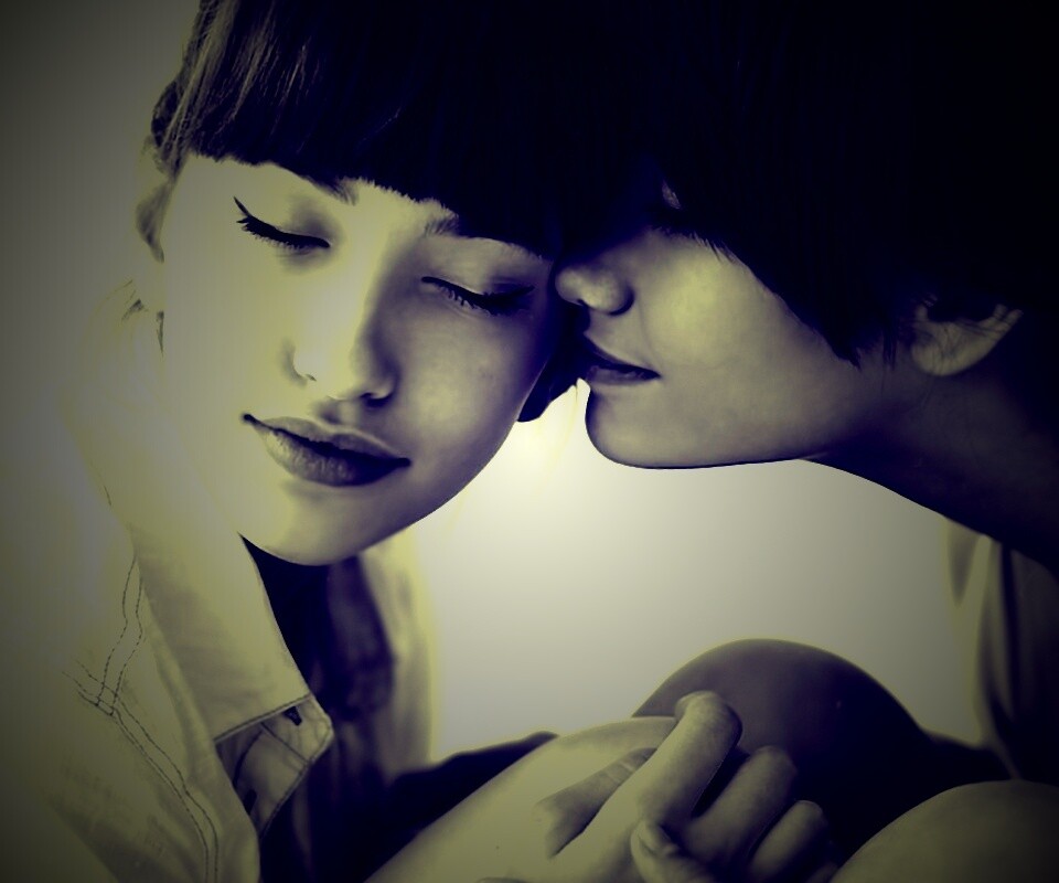 Две очень красивые девушки обои