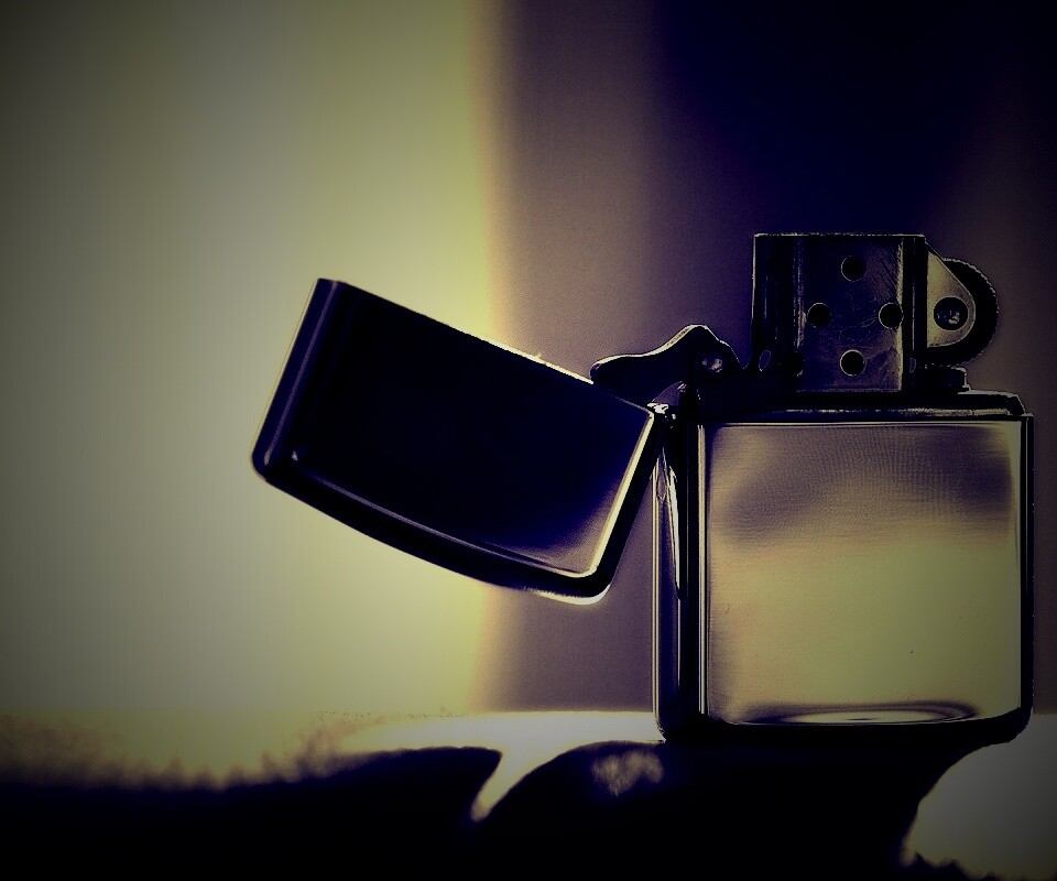 Зажигалка обои