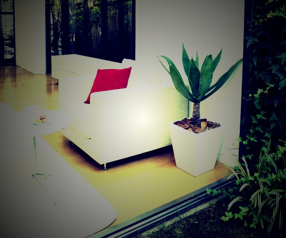 Белое кресло обои