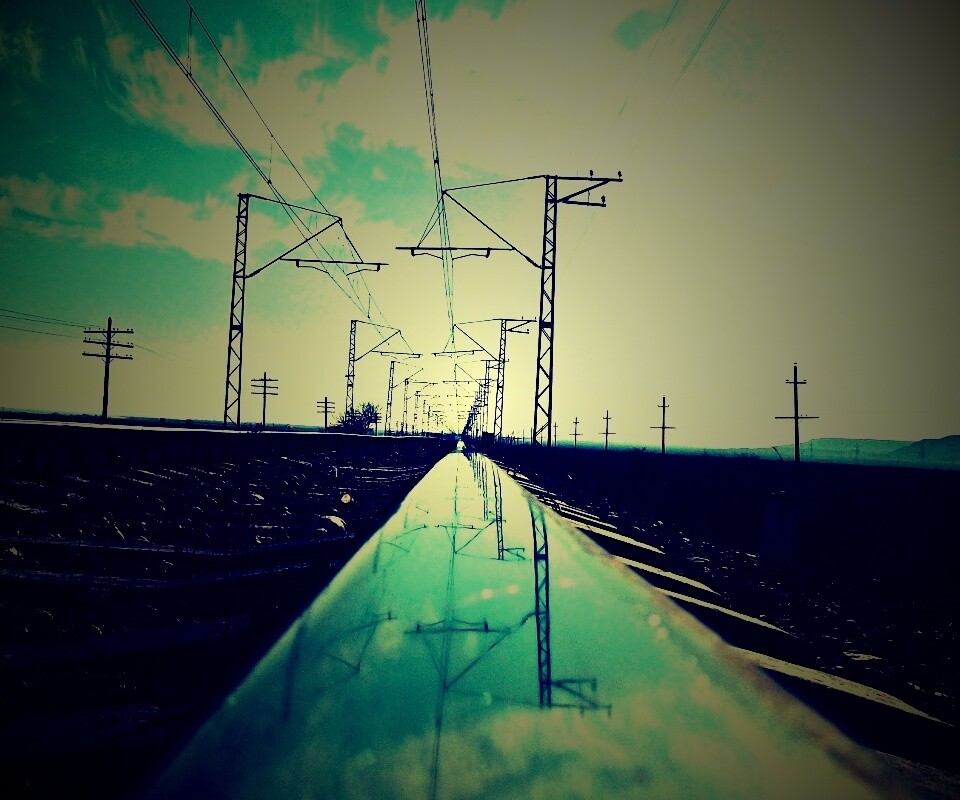 Отражение в рельсе обои