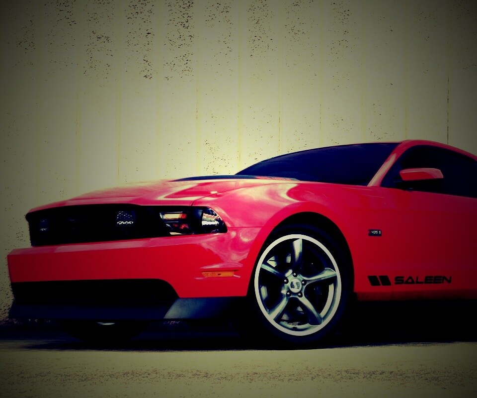 Красный Мустанг GT обои