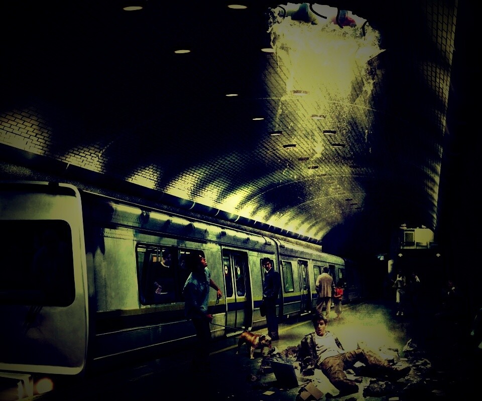 Провалившийся в метро обои
