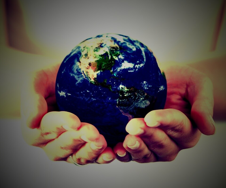 Весь мир в твоих руках обои