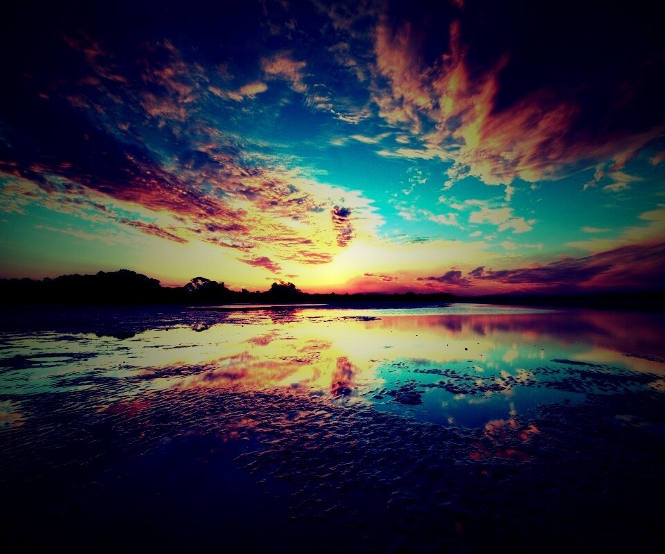 Дивный закат на озере обои