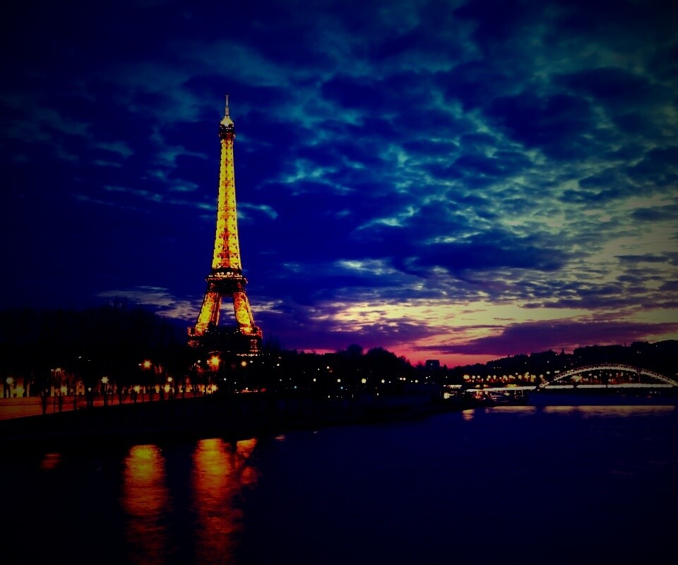 Эйфелева башня в Париже обои