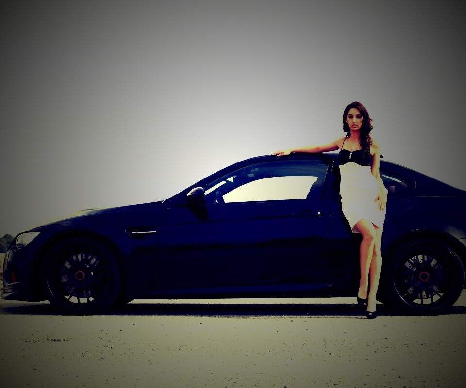 BMW и девушка обои