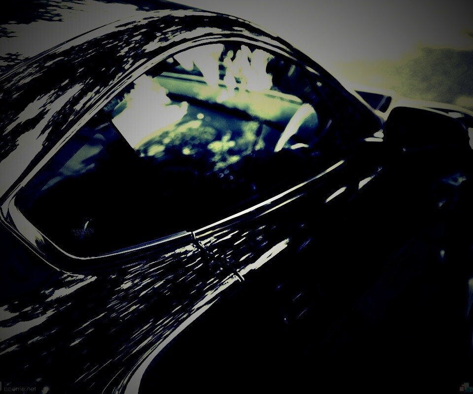 Астон-мартин боковое стекло обои