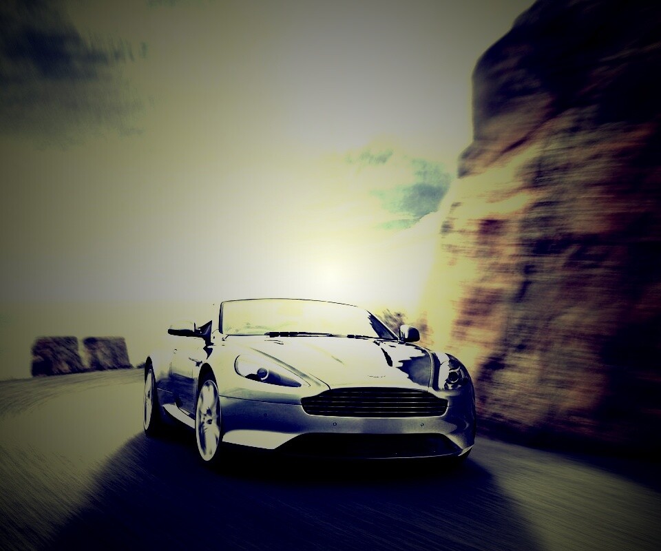 Aston Martin на повороте обои