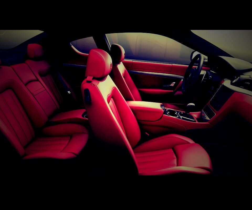 Салон Мазерати обои