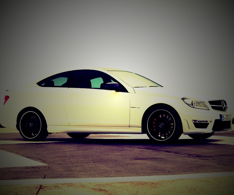 Mecedes C63 обои