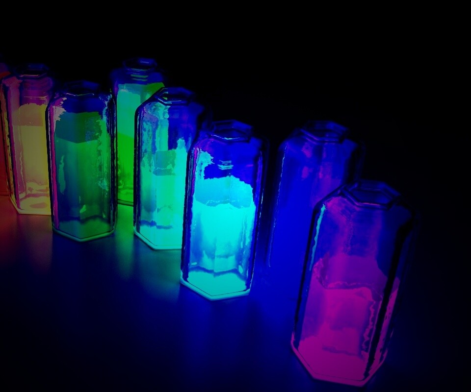 Баночки с цветными жидкостями обои