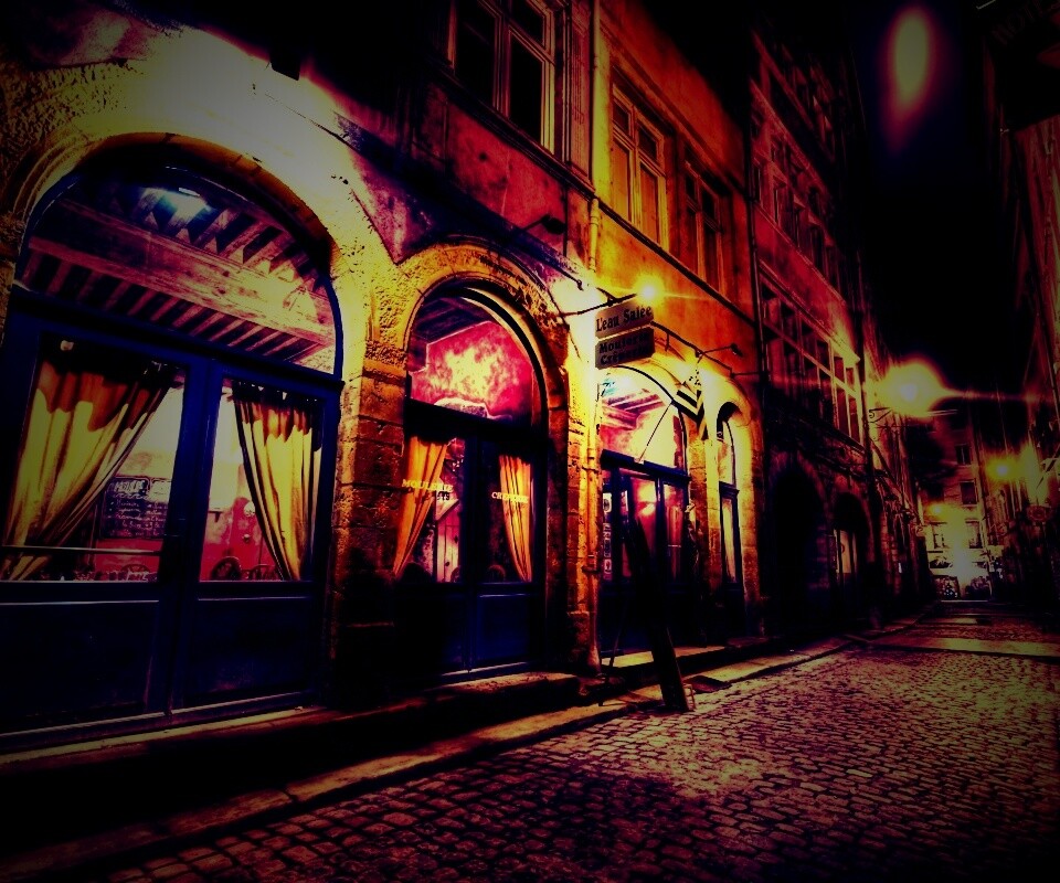 Ночная улочка обои