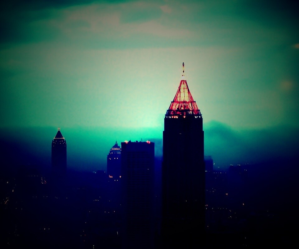 Небоскребы в тумане обои