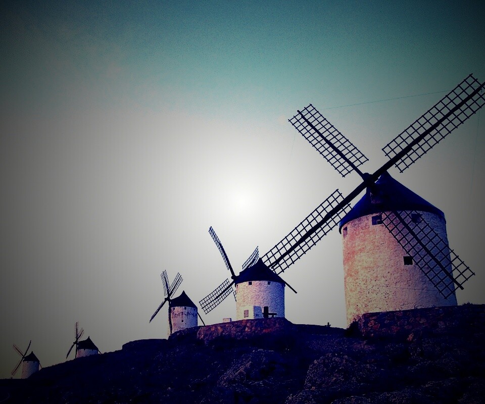 Пейзаж из ветряных мельниц обои