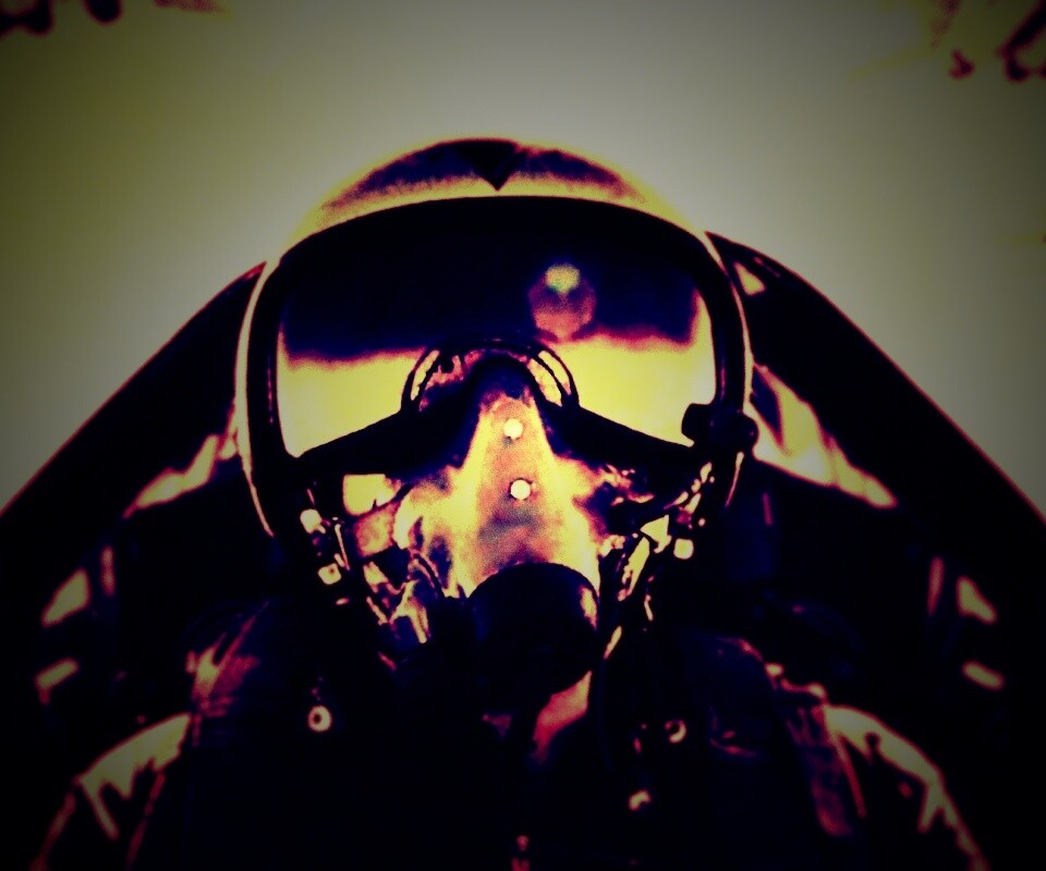 Пилот истребителя обои