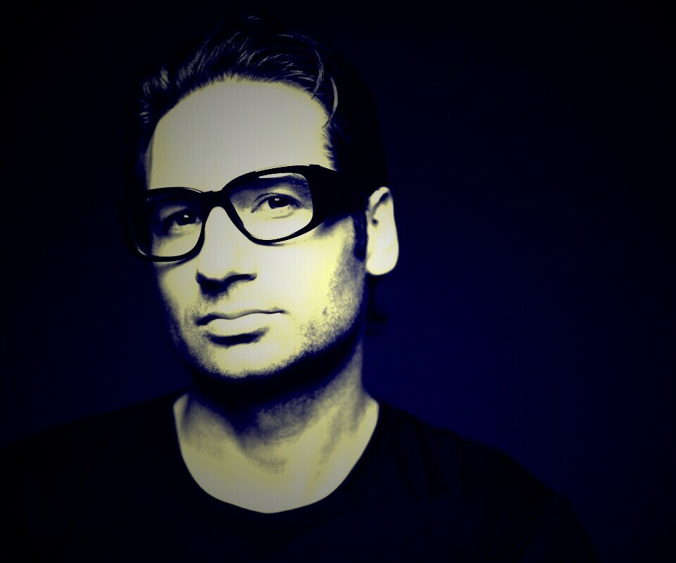 Дэвид Духовны обои