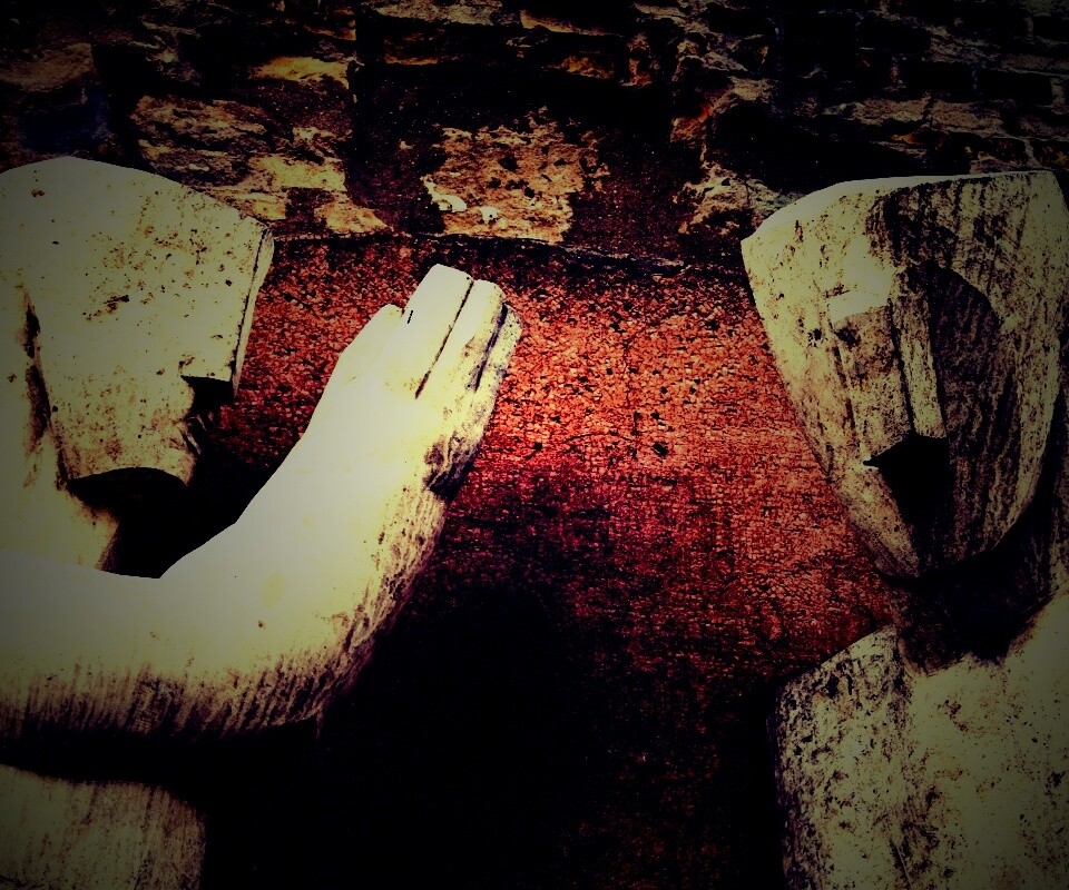 Берлинские каменные скульптуры обои