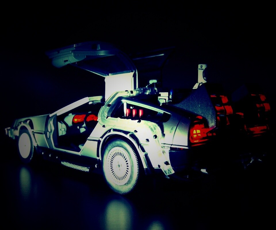 Фигурка делореана обои