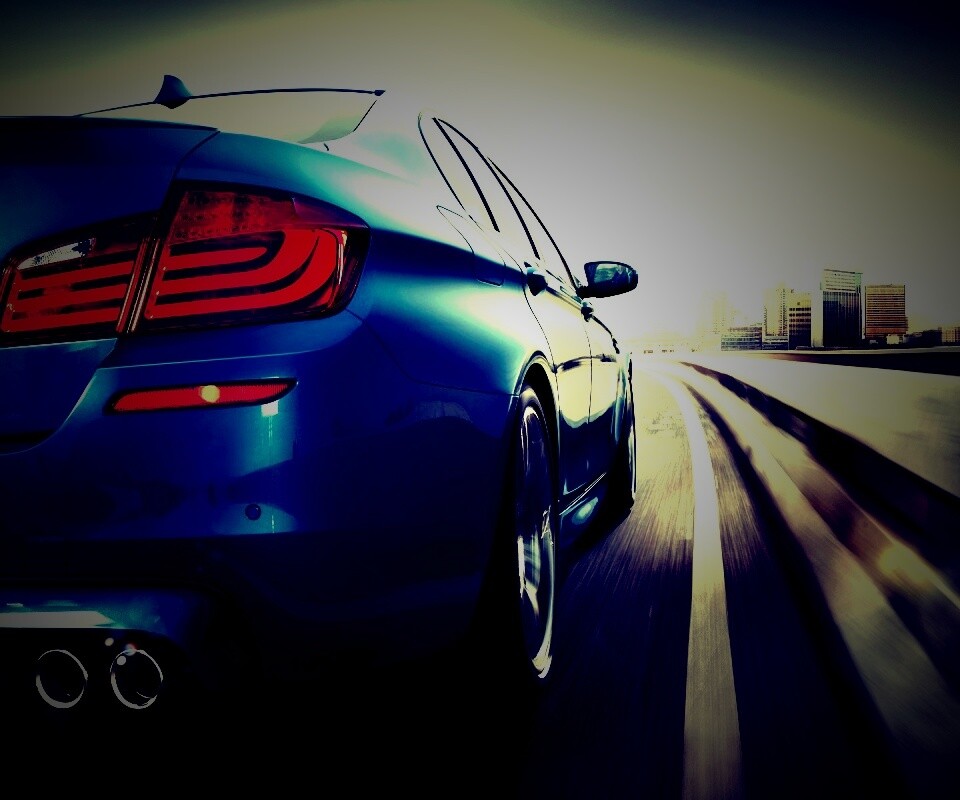 BMW F10 на повроте обои