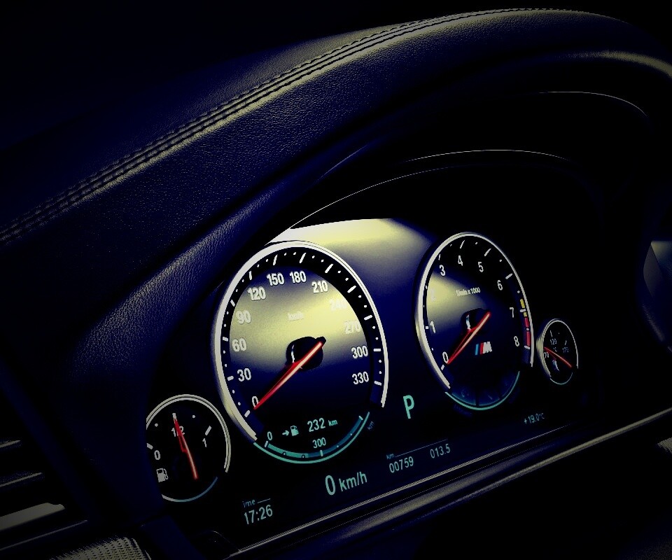 Приборная панель BMW F10 обои