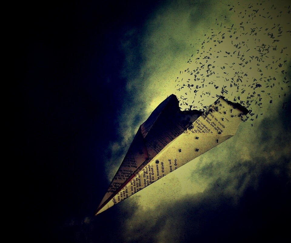 Крушение бумажного самолётика обои