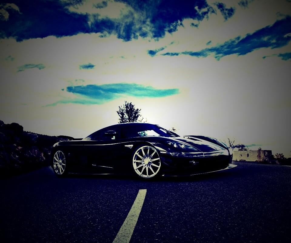 Черный кёнигсег обои